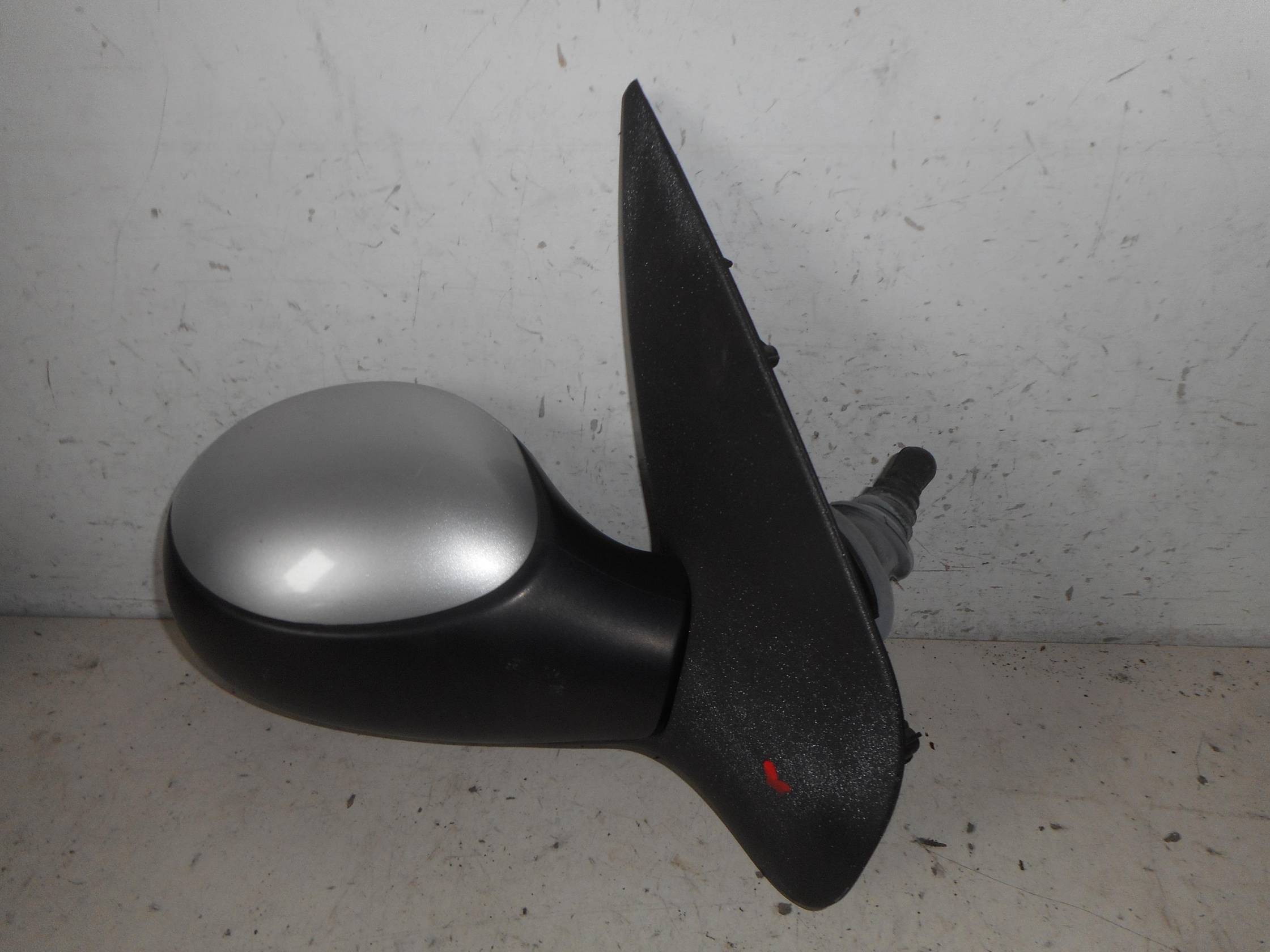 Retrovisore est. dx.